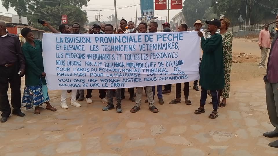 Kasaï-Oriental : Des agents de la pêche et de l'élevage manifestent pour de meilleures conditions de&nbsp;travail