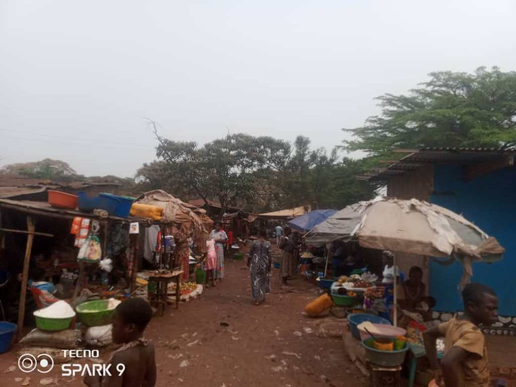 Kamako : La PNC interdit l’étalage des marchandises sur la voie publique à la 4ᵉ&nbsp;rue